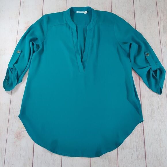 Lush split V-neck button tab sleeve blouse sz S - Picture 4 of 6